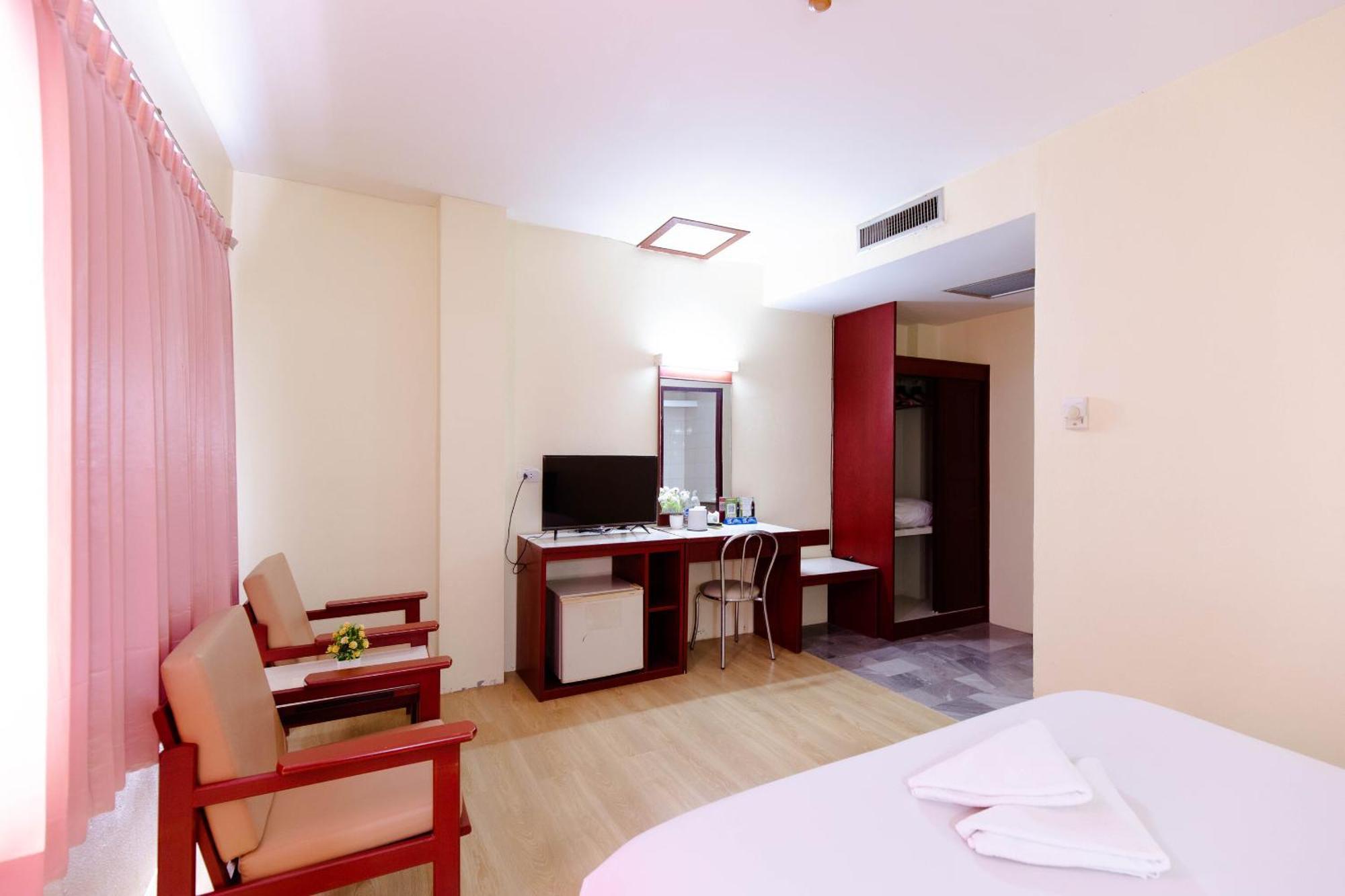 Chumphon Palace Hotel Dış mekan fotoğraf