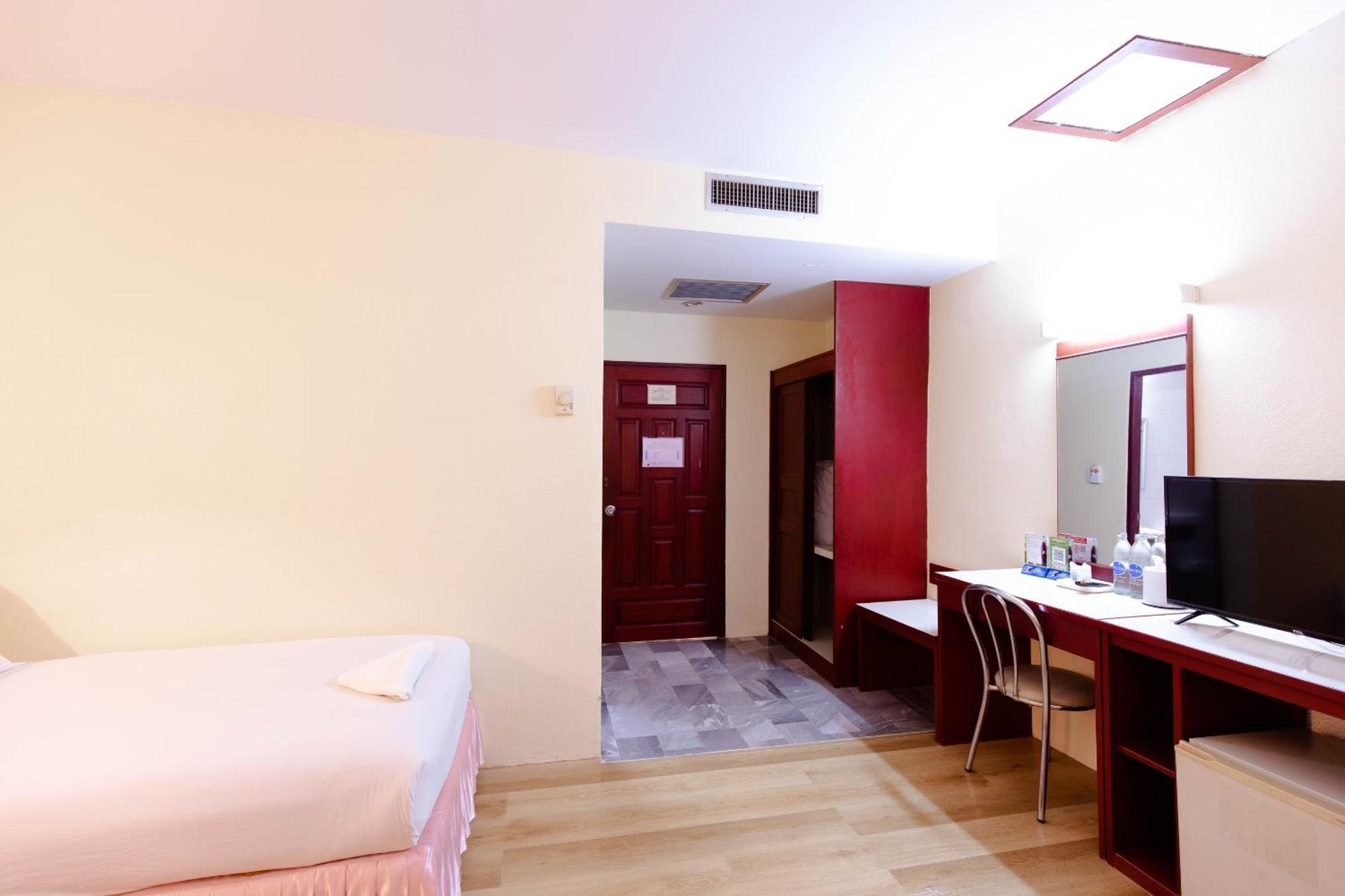 Chumphon Palace Hotel Dış mekan fotoğraf