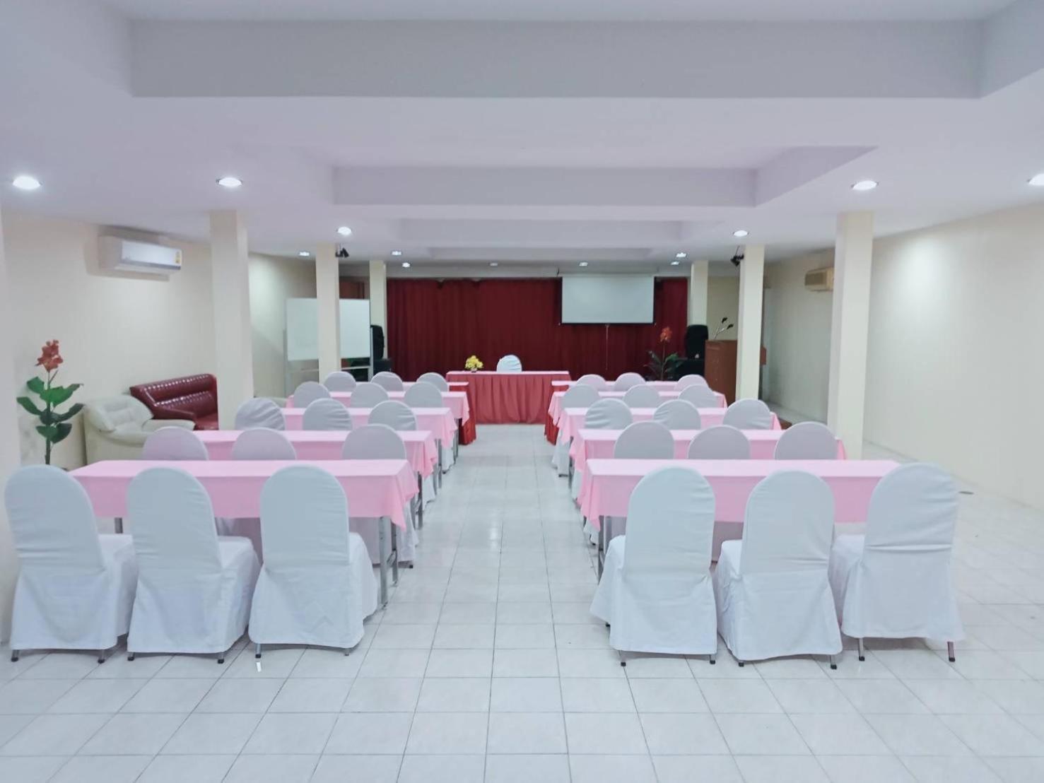 Chumphon Palace Hotel Dış mekan fotoğraf