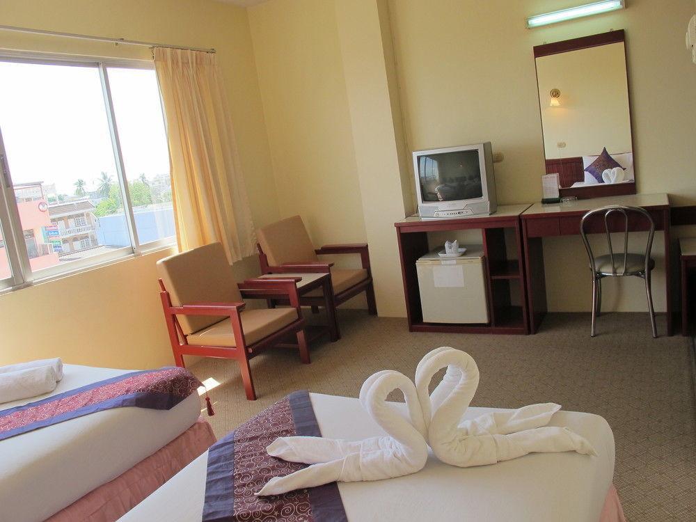 Chumphon Palace Hotel Dış mekan fotoğraf